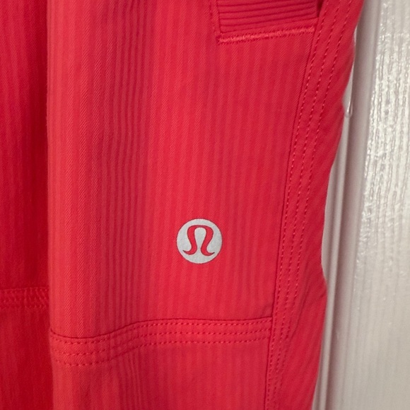 Lululemon Dance Studio Relaxed-Fit Mid-Rise Cargo Pant size Large - Picture 2 of 4